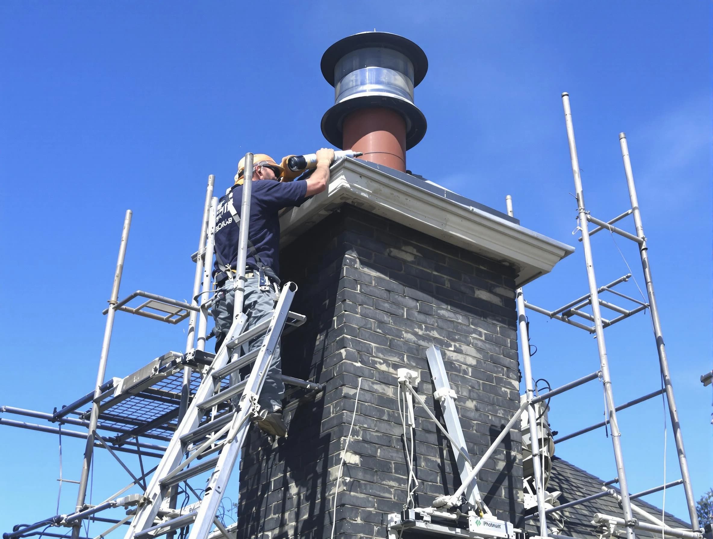 Sturdy chimney crown finished by Oneonta Chimney Sweep in Oneonta, AL